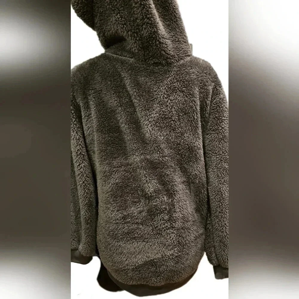 No Brand, Size M, Grey Teddy Half-Zip Pullover - Picture 8 of 13